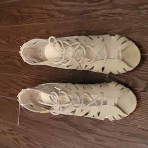 Brand New!! SANDALS 👡